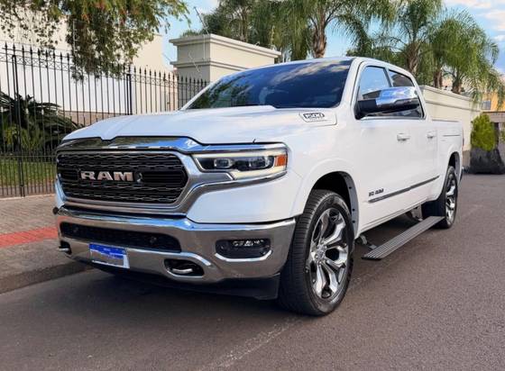 RAM 1500 5.7 V8 GASOLINA LIMITED CD 4X4 AUTOMÁTICO RAM 1500 5.7 V8 GASOLINA LIMITED CD 4X4 AUTOMÁTICO